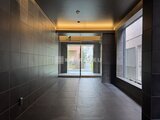 コンフォリア・リヴ文京千駄木 モダンな雰囲気のエントランスホール