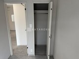 コンフォリア・リヴ文京千駄木 開放的な廊下スペースと収納たっぷりのクローゼット