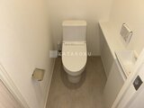 パークアクシス五反田スカイタワー 温温水洗浄便座付きのモダンなトイレ空間