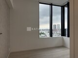 パークアクシス五反田スカイタワー 街並みを一望できる大きな窓のある洋室