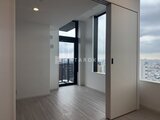 パークアクシス五反田スカイタワー 高層階からの眺望を楽しめる明るいリビングダイニング