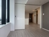 パークアクシス五反田スカイタワー 大きな窓から採光を取り入れた、開放的なリビングダイニング空間