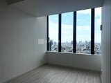 パークアクシス五反田スカイタワー 大きな窓から都市風景を見渡せる、開放的な洋室