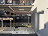 エスレジデンス住吉アクアハト 開放的なテラス空間にパーゴラとシェード付きの庭園