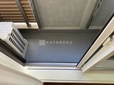 ウェルスクエア幡ヶ谷 天井埋め込み型エアコンと通風口を備えた室内天井部分