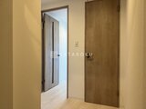 グランカーサ上野松が谷 落ち着いた色合いの廊下から各部屋へアクセスできる間取り