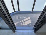 グランカーサ上野松が谷 天窓から自然光が降り注ぐ開放的なロフト空間