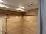 シーフォルム板橋3 木目調パネルが落ち着いた雰囲気のバスルーム