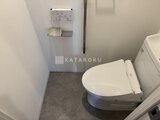 シーフォルム板橋3 温水便座付きの清潔なトイレ室内