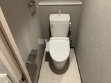 グランパセオ押上八広 清潔感のあるトイレ空間、温水洗浄便座付きの設備