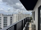 コンフォリア・リヴ駒込西ヶ原 都市風景を見渡せる開放的なバルコニー