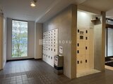 コンフォリア高島平 採光性に優れたエントランスホール