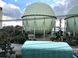 コンフォリア高島平 建物周辺の工業施設と都市景観が広がる眺め