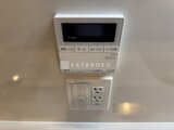 スタイリオ池上サウス 浴室制御パネルとコンセント、スイッチが壁に設置された様子