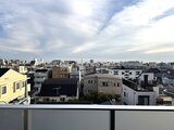 スタイリオ池上サウス 高層階からの開放的な眺望、近隣の街並みと遠景の都市風景