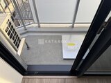 スタイリオ池上サウス 天窓から光が差し込む明るいバルコニー空間