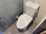 スタイリオ池上サウス 温水洗浄便座付きのモダンなトイレスペース