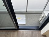 スタイリオ池上サウス ガラス張りの開放的なバルコニーと洗濯機置き場