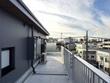 スタイリオ池上サウス 街並みを見渡せるモダンなバルコニー空間