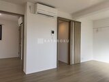 クリアル文京千石2 エアコン完備のリビングダイニング空間と居室の開放的な間取り