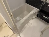 ジェノヴィア竹ノ塚 白を基調とした清潔感のあるバスルーム