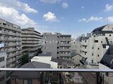 ルミーク大森 青空が心地よい住宅街を見下ろしたバルコニーからの眺め