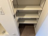 ルミーク大森 収納力のあるクローゼットと可動式の棚板