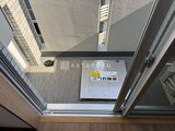 アルコバレーノ亀戸2 窓から見下ろした開放的なバルコニーの様子