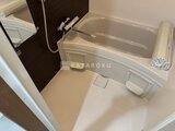 アルコバレーノ亀戸2 白を基調とした清潔感のあるバスルーム
