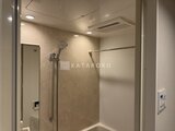 ザ・レジデンス市谷台町 浴室乾燥機付きのゆとりのあるバスルーム