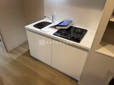 ラヴィエール新板橋 白を基調とした清潔感のあるキッチン空間