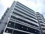 アーバネックス両国レジデンス 白と黒を基調とした落ち着いたモダン建築の外観