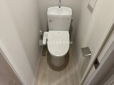 アーバネックス両国レジデンス 温水洗浄便座付きのコンパクトなトイレ空間
