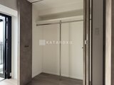 ガーデンザヴィス門前仲町 ハンガーパイプ付きの広めなウォークインクローゼット