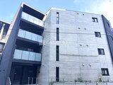 ルネサンスコート祐天寺テラス モダンなデザインの4階建て共合住宅の外観