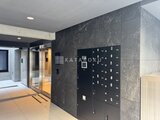 ラヴィエール荏原中延 共用部のエントランスホールと郵便受け