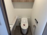 ザ・パークハビオ白金高輪 白を基調とした清潔感のあるトイレ空間