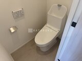 パークアクシス大森山王 温水洗浄便座付きのコンパクトなトイレ空間