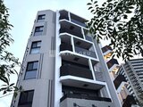 クレストコート東池袋 モダンなバルコニーデザインの街並みに溶け込む建物外観