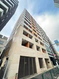 HF南麻布レジデンス 街並みに調和したシンプルで落ち着いた印象の建物外観