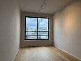 アトリオフラッツ自由が丘イースト 大きな窓から光が入る明るい居室空間